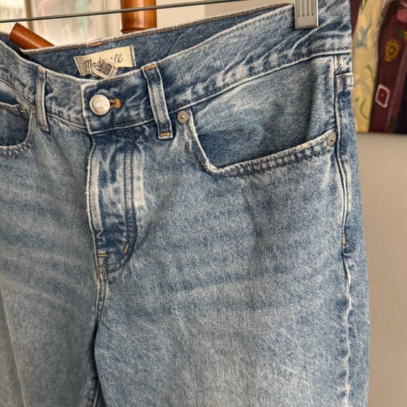 Madewell - Petite Low-Slung Straight Jeans in Olvera Wash - Picture 7 of 14